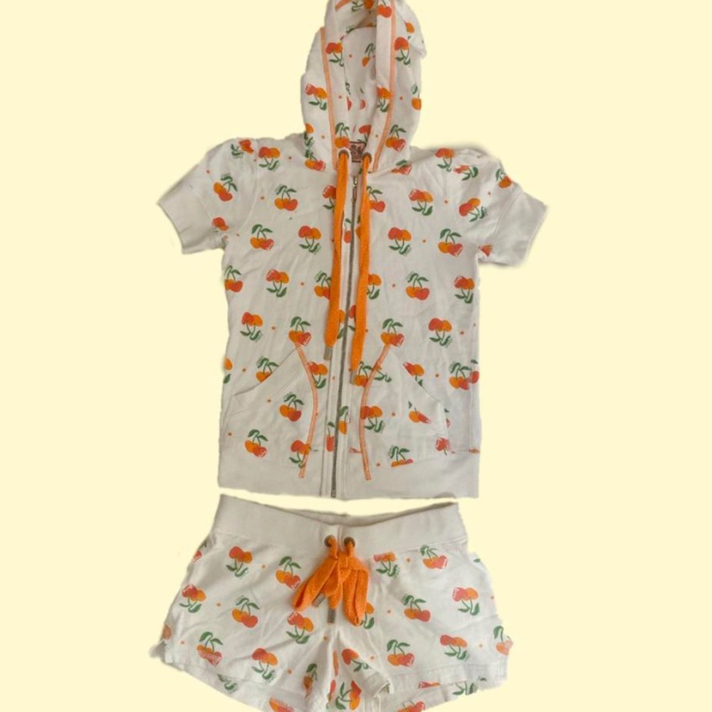 Juicy couture cherry set